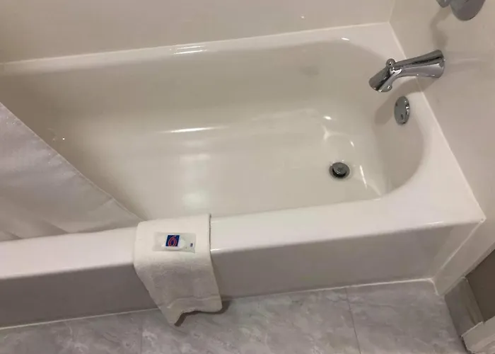 6 Tulsa, Ok - Hotel 4*