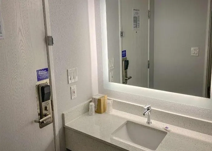 6 Tulsa, Ok - Hotel